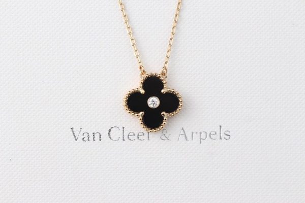 目を惹くカラー 【ヴァンクリーフ＆アーペル 偽物】アルハンブラペンダント vah89732 - 画像 (4)