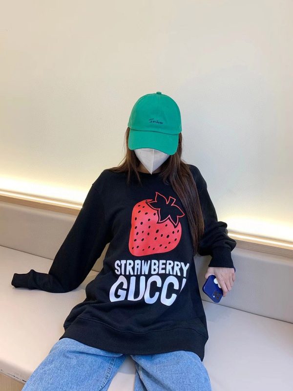 春もの新作 グッチ 21AW★STRAWBERRY ロゴ キラキラ 偽物 スウェット gut54976 - 画像 (11)