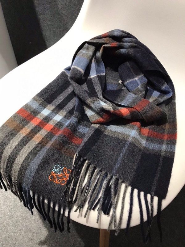 日本未入荷ロエベ チェック スカーフ 偽物(カシミヤ) lor45946 - 画像 (8)