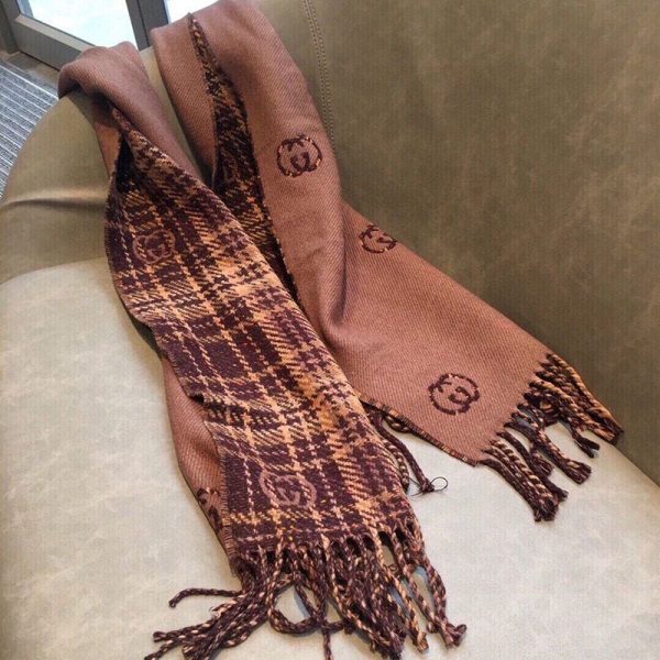 争奪戦 グッチ チェック カシミヤ スカーフ gue81533 - 画像 (7)