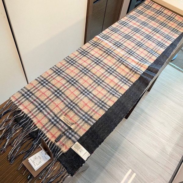 21-22AWバーバリー リバーシブル チェック カシミアスカーフ 偽物 Bad39870 - 画像 (6)