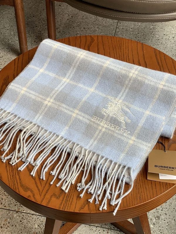 完売必至バーバリー クラシック カシミヤ チェック マフラー 偽物 Bap77862 - 画像 (3)