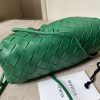 日本未入荷ボッテガヴェネタ 偽物 ミニ ザポーチ レザー製ミニクラッチバッグ bob30738 - 画像 (4)