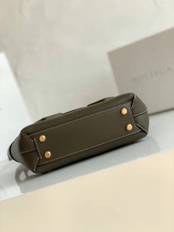 ☆超人気☆ボッテガヴェネタ コピー ザアルコ トップハンドルミニバッグ bow44417 - 画像 (9)