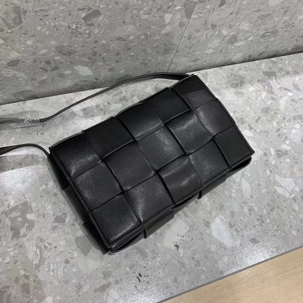 日本未入荷ボッテガヴェネタ カセット 偽物 クロスボディバッグ bol90713 - 画像 (3)