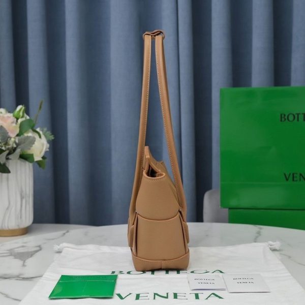 超希少！ボッテガヴェネタ ザアルコ 偽物 トップハンドルミニバッグ box86125 - 画像 (3)