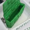 ★日本!!人気！ボッテガヴェネタ コピー ザチェーン カセット レザー製クロスボディバッグ boa49393 - 画像 (7)