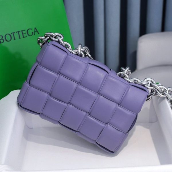 目を惹くカラーボッテガヴェネタ 偽物 ザチェーン カセット レザー製クロスボディバッグ bot33184 - 画像 (2)