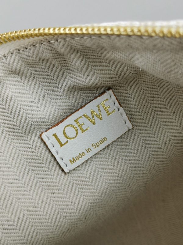 争奪戦ロエベ アナグラム 偽物 オブロング ポーチ クラッチ バッグ lou89841 - 画像 (8)