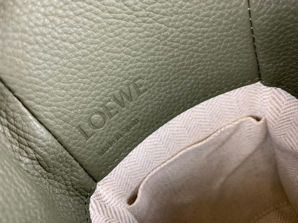☆超人気☆ロエベ ハンモック コピー ドローストリング ショルダーバッグ lob92376 - 画像 (8)