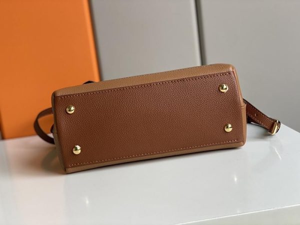 春もの新作ルイヴィトン ロックミーエヴァー BB コピー ショルダーバッグ M56645 - 画像 (4)