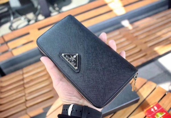 大人気！注目度抜群！プラダ ファスナー付 長財布 puz52739 - 画像 (5)