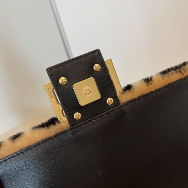 希少色フェンディ バゲット 偽物 ブラウン シープスキンバッグ 8BR600A8HPF180S - 画像 (4)