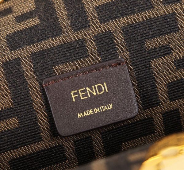 目を惹くカラーフェンディ 偽物 ファースト レザー バッグ エキゾチックディテール fed05736 - 画像 (8)