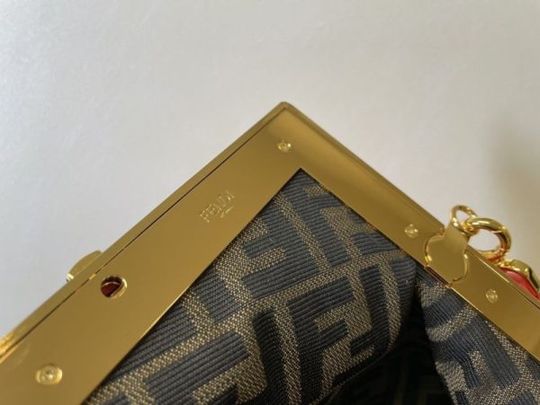 送料込フェンディ ファースト コピー レッドレザー バッグ 8BP129ABVEF0C3Q - 画像 (7)