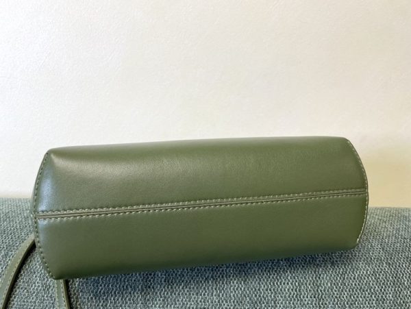 人気No1フェンディ ファースト 偽物 レザー バッグ fee83638 - 画像 (2)