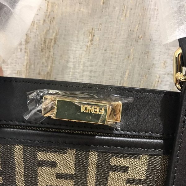 大人気！フェンディ ピーカブー コピー エックストート FFキャンバス バッグ fez34622 - 画像 (8)