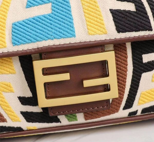 人気急上昇フェンディ 偽物 バゲット マルチカラーFFキャンバス バッグ fee82076 - 画像 (6)