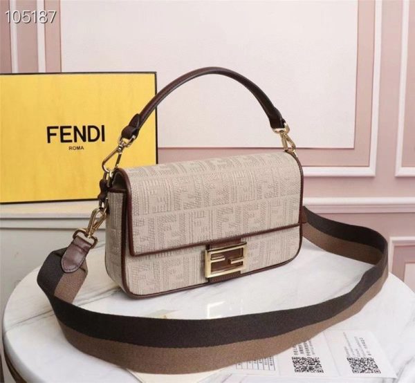 希少色フェンディ ミディ コピー バゲット FFファブリック バッグ fey40952 - 画像 (2)