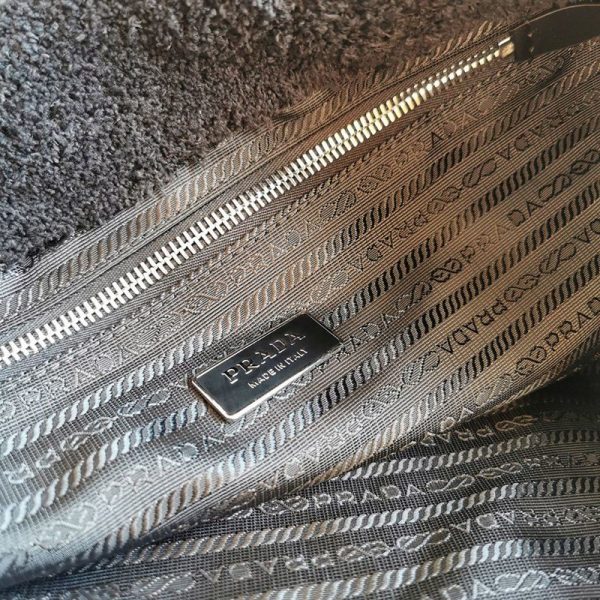 関税送料込 21AW【プラダ】プラダ テリー トートバッグ 偽物 黒 pum38219 - 画像 (9)