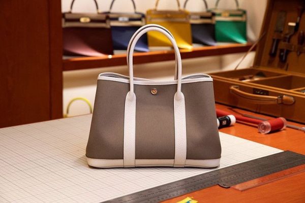 最安値挑戦 エルメス ガーデンパーティ 36 偽物トレンチ ert75065 - 画像 (2)