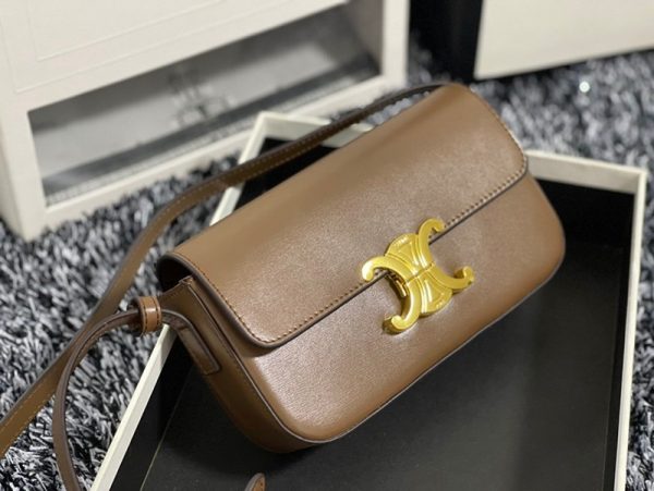 日本未入荷【セリーヌ ショルダーバッグ 偽物】トリオンフ ショルダーバッグ 茶色 Ces06930 - 画像 (2)