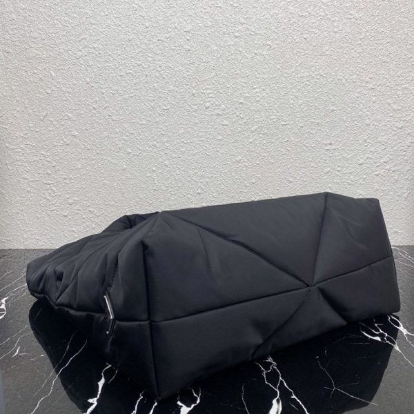 一目惚れ♪プラダ パデッド リナイロン 偽物トートバッグ Re Nylon★雑誌付録 プラダ バッグ very puh73084 - 画像 (4)