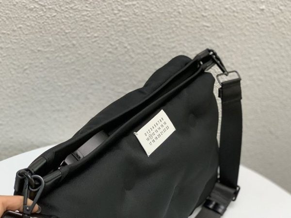 大人気!!新色メゾンマルジェラ グラムスラム 偽物 フラップ チェーンバッグ Mae79504 - 画像 (4)