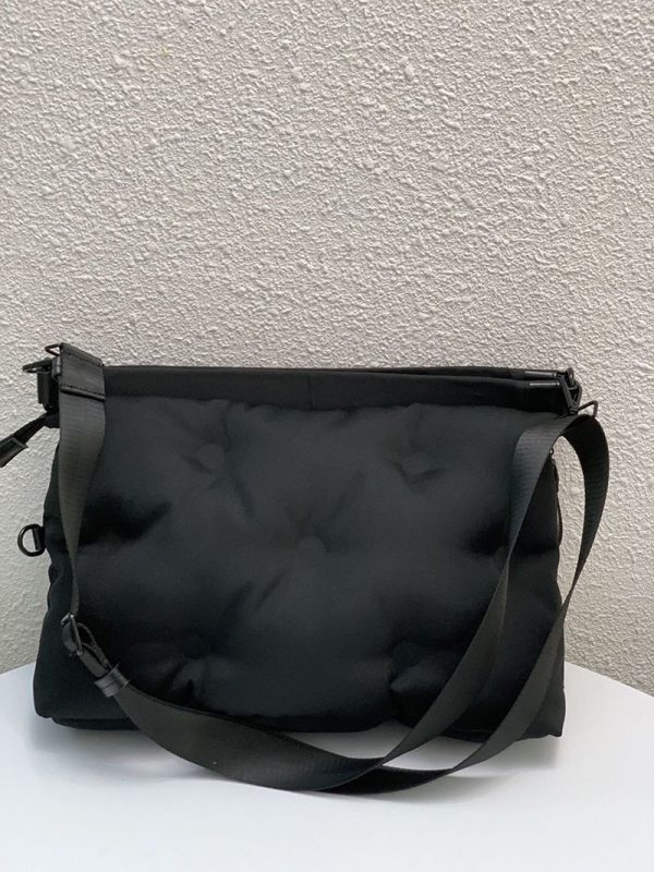 大人気!!新色メゾンマルジェラ グラムスラム 偽物 フラップ チェーンバッグ Mae79504 - 画像 (5)