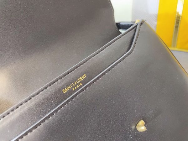 送料込サンローラン ショルダーバッグ 偽物 メイヨン サッチェル バッグ スムース レザー 6497952R20W1000 - 画像 (8)