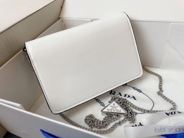 大人気!!新色 プラダレザーショルダーバッグ 【追跡付】 pum25599 - 画像 (3)