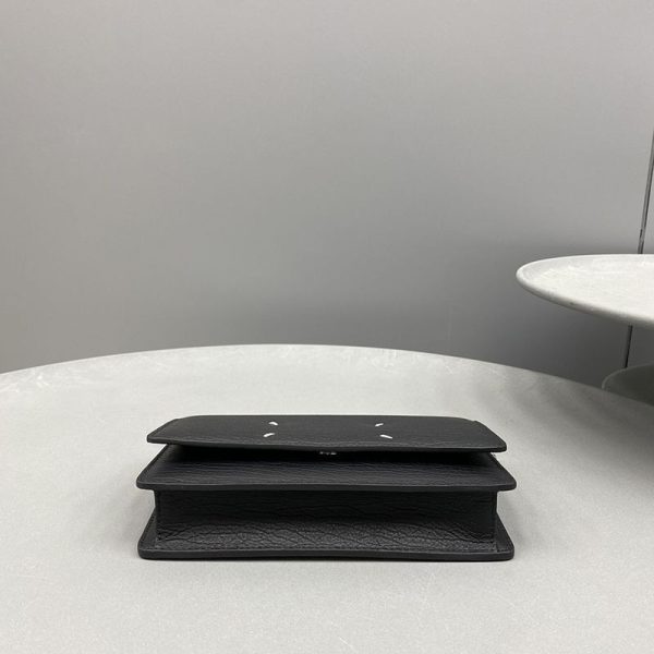 ★日本!!人気！メゾンマルジェラ レザー チェーン ウォレット 偽物 ショルダーバッグ Max63337 - 画像 (4)