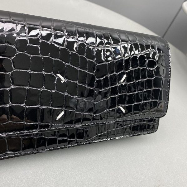 入手困難メゾンマルジェラ 偽物 クロコダイルプリントレザー チェーン ウォレット ショルダーバッグ Mak68036 - 画像 (5)