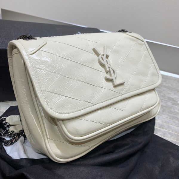 超話題!サンローラン 偽物 ニキ ミディアム クリンクルヴィンテージレザー 2モデル Saj86862 - 画像 (3)
