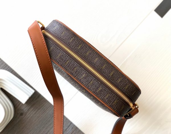 大人気！サンローラン ショルダーバッグ 偽物☆ルー キルティングレザー カメラバッグ Sac85306 - 画像 (11)
