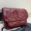 21AW新作サンローラン ショルダーバッグ 偽物 ニキ ミディアム クリンクルヴィンテージレザー 2モデル 6331580EN04100 - 画像 (3)