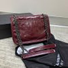 21AW新作サンローラン ショルダーバッグ 偽物 ニキ ミディアム クリンクルヴィンテージレザー 2モデル 6331580EN04100 - 画像 (2)