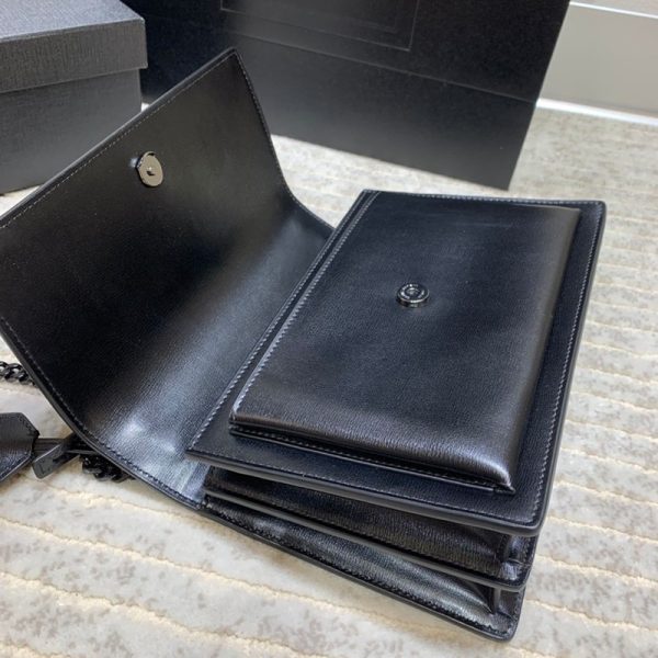 21AW新作サンローラン ショルダーバッグ コピー サンセット ミディアム バッグ クロコ エンボス 442906DND0J9207 - 画像 (7)