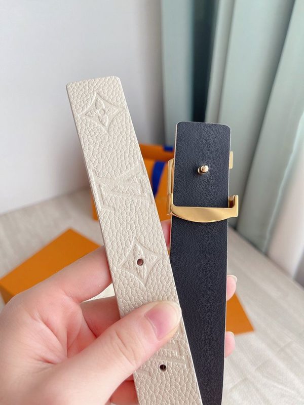 可愛いルイヴィトン サンチュール・LVイニシャル 偽物 30MM リバーシブルベルト vuh34796 - 画像 (6)