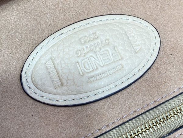 大人気！フェンディ バゲット コピー シープスキンバッグ fej60142 - 画像 (7)