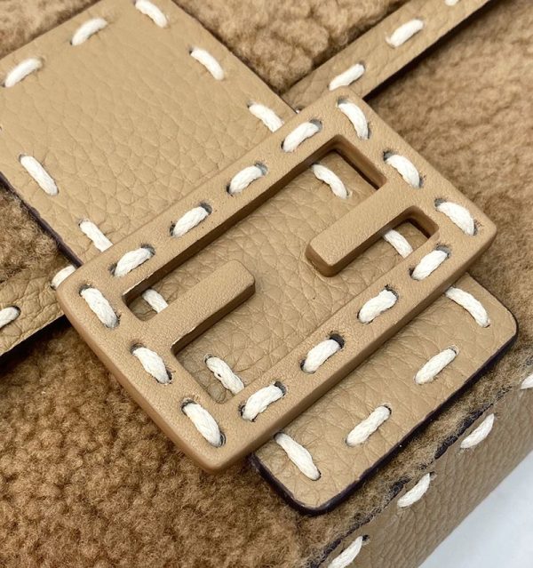 大人気！フェンディ バゲット 偽物 シープスキンバッグ fee80232 - 画像 (4)