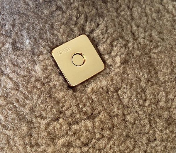 大人気！フェンディ バゲット 偽物 シープスキンバッグ fee80232 - 画像 (6)