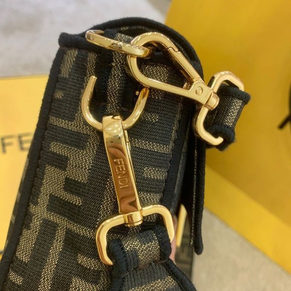 目を惹くカラーフェンディ コピー バゲット ファブリック バッグ fep10487 - 画像 (4)