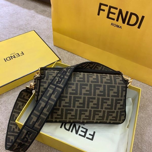 目を惹くカラーフェンディ コピー バゲット ファブリック バッグ fep10487 - 画像 (9)