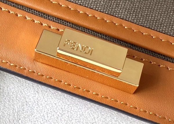 ★日本!!人気！フェンディ ピーカブー エックストート 偽物 FFウール バッグ fez95363 - 画像 (5)