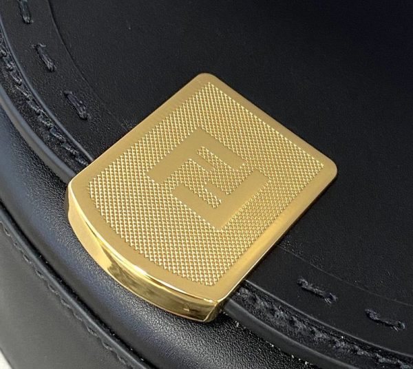 21-22AWフェンディ コピー バッグ ムーンライト カバン fek68800 - 画像 (6)