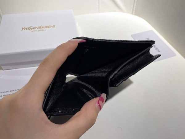 超話題!サンローラン☆待望の3つ折りミニ財布 偽物 Sac54529 - 画像 (9)