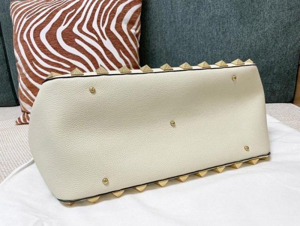 入手困難品！ヴァレンティノ トートバッグ コピーN級品 レザー Vul95299 - 画像 (4)