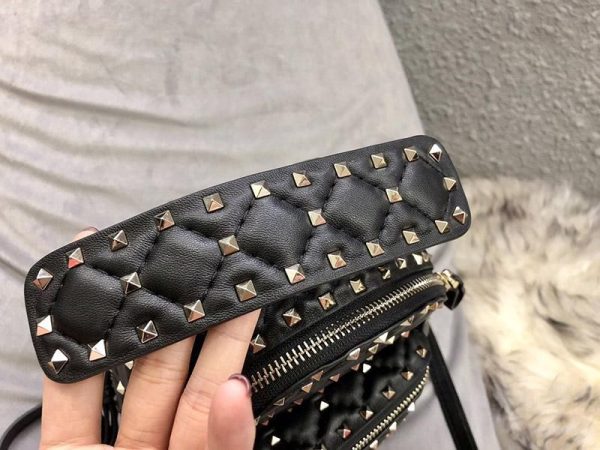 大人気ヴァレンティノ スーパーコピーロックスタッズバックパックミニ Vur58503 - 画像 (8)