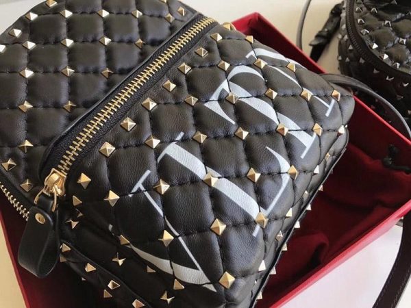 21AW新作 ヴァレンティノ 偽物VALENTINO GARAVANI◎SPIKE.IT バックパックミニ Vun26505 - 画像 (5)